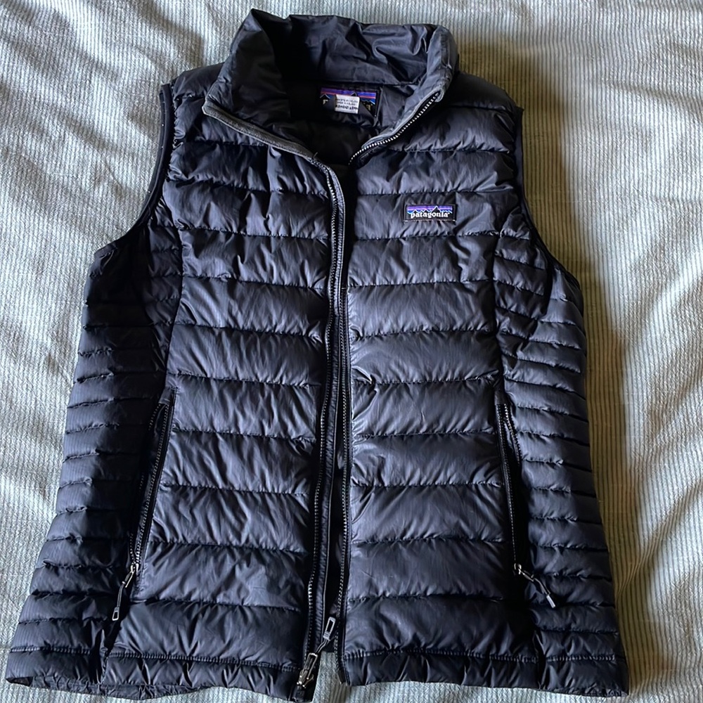 Womens Patagonia Down Puffer Vest- Size Medium